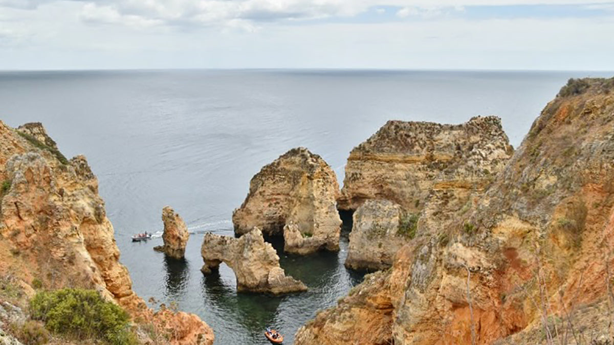 10 must-see things to do in the Algarve!