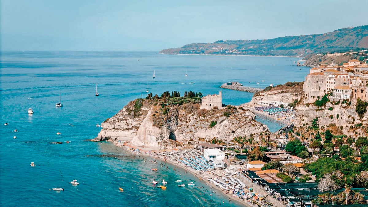 Best Hotels in Tropea Italy - Grand Goldman