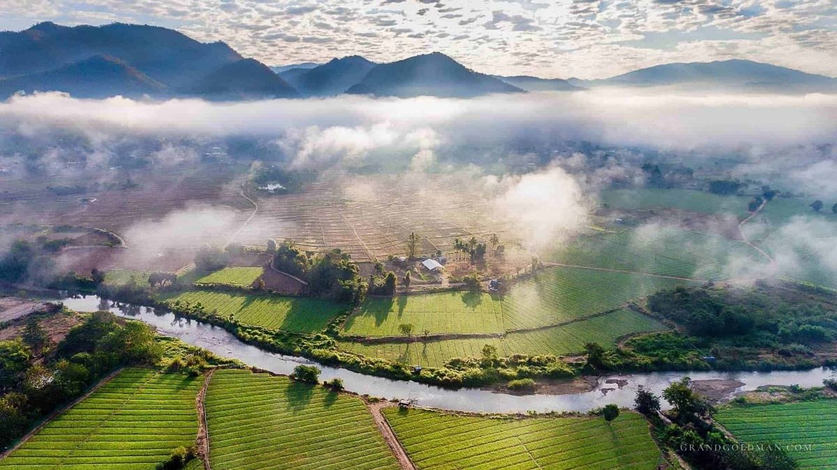 Best things to do Pai Thailand - Grand Goldman