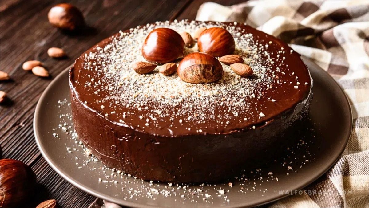 Chestnut & Almond Cake with Chocolate Glaze Easy Recipe for Autumn - WALFOSBRAND.COM