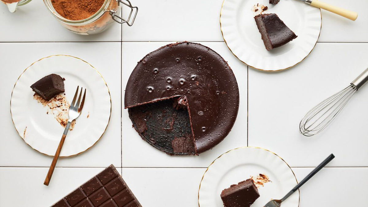 Creamy chocolate cake