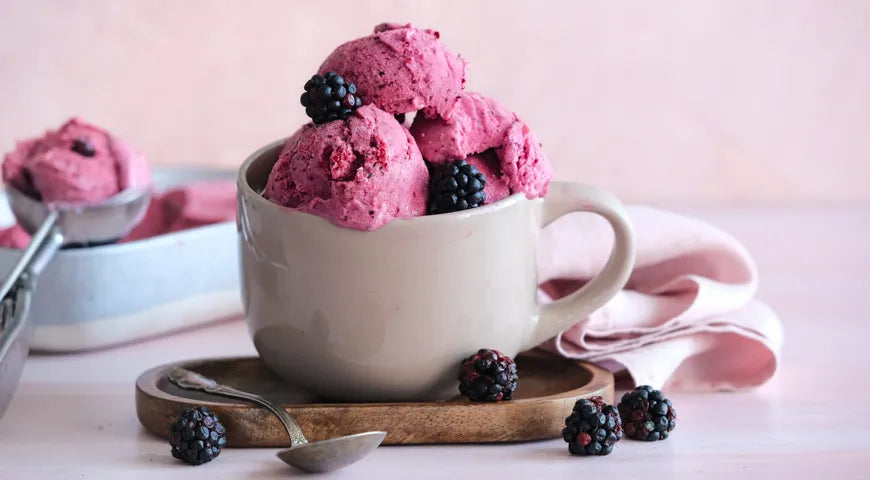 Ice Cream with Condensed Milk and Fruit - Walfosbrand.com