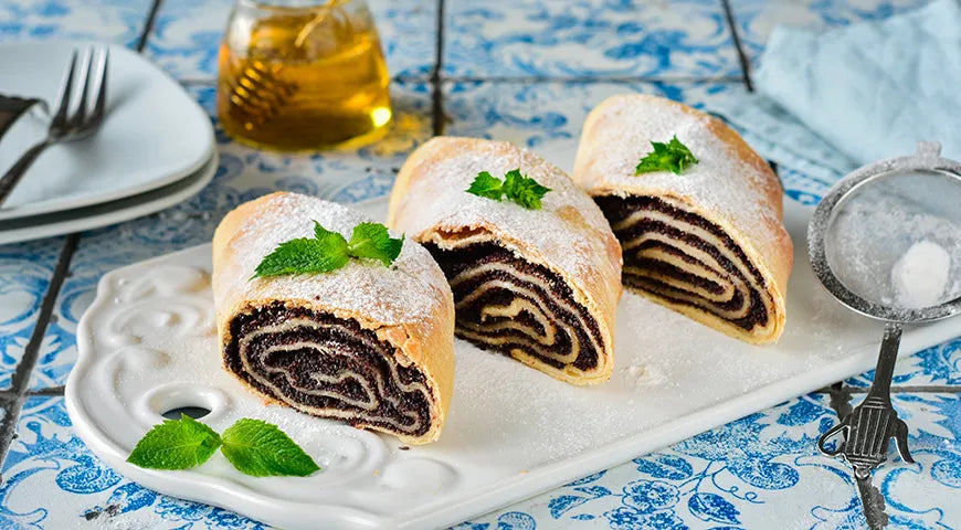 Poppy Seed Strudel - Walfosbrand.com