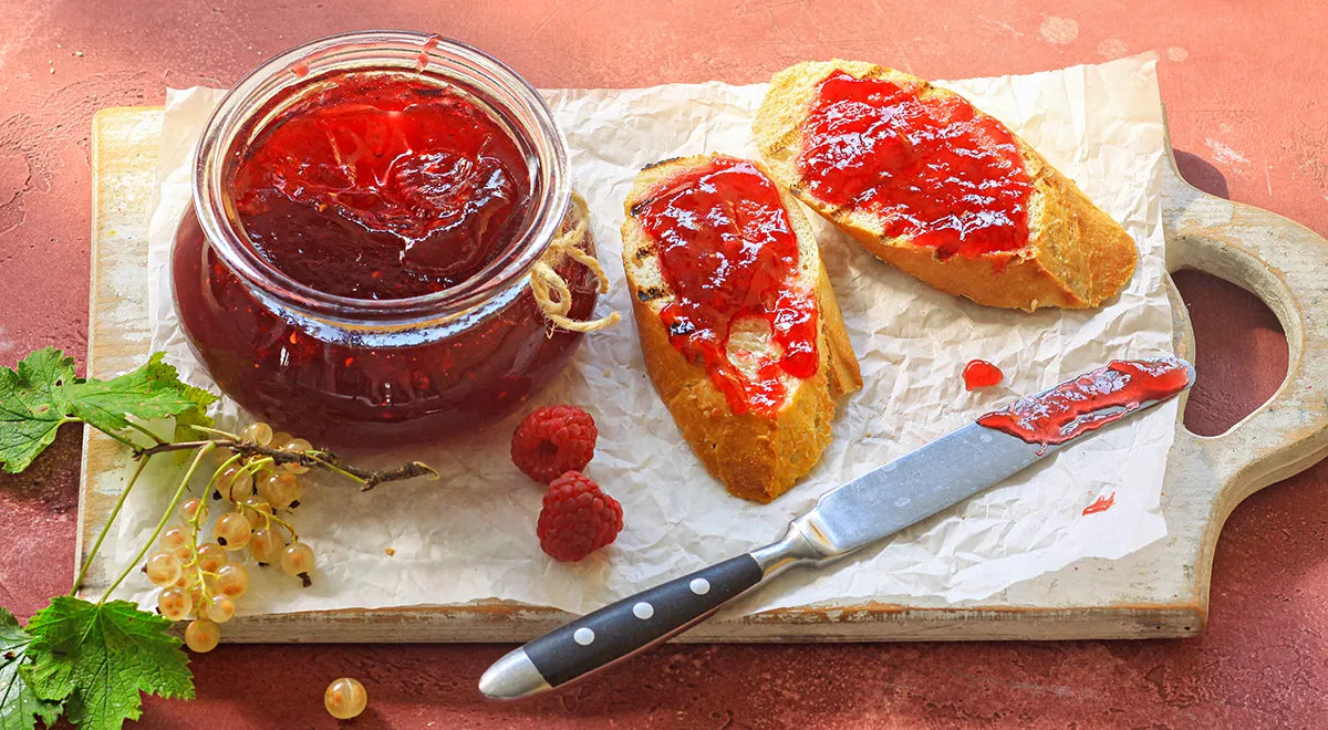 White Currant and Raspberry Jelly: A Delicate Summer Preserve - Walfosbrand.com