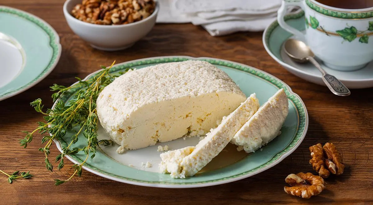 Homemade Pasteurized Milk Cheese with Vinegar (Farmhouse Fresh Cheese) - Walfosbrand.com
