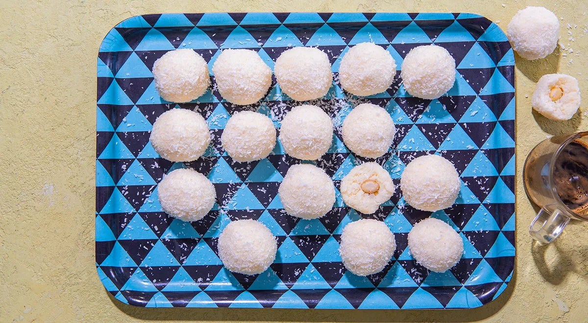 Homemade Coconut Candies: A Decadent No-Bake Treat - Walfosbrand.com