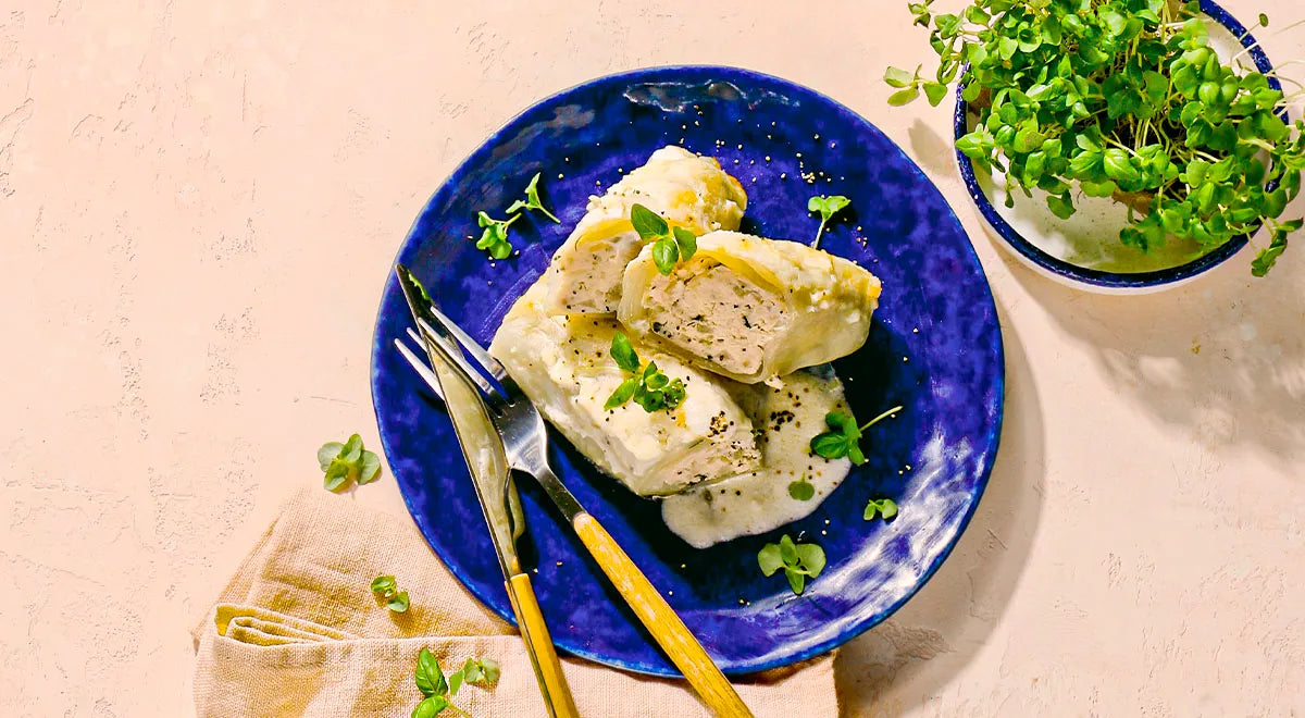 Oven-Baked Young Cabbage Rolls with Turkey and Sour Cream - Walfosbrand.com