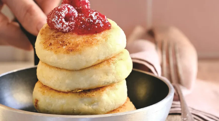 Classic Syrniki with Flour: The Perfect Russian Cottage Cheese Pancakes - Walfosbrand.com