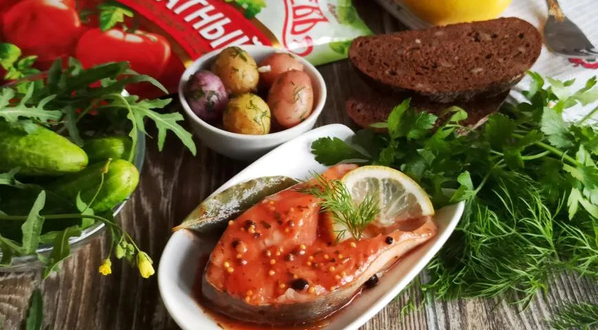 Pink Salmon Marinated in Spiced Tomato Sauce - Walfosbrand.com