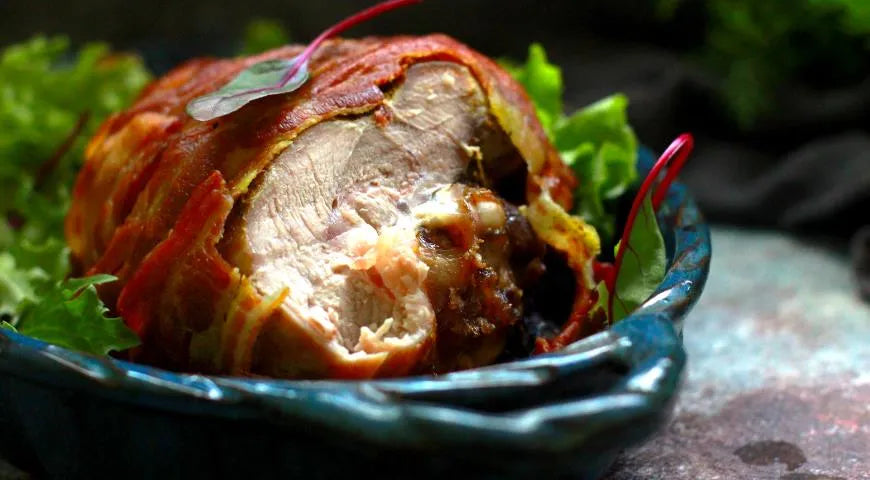Turkey with Green Butter Wrapped in Bacon - Walfosbrand.com