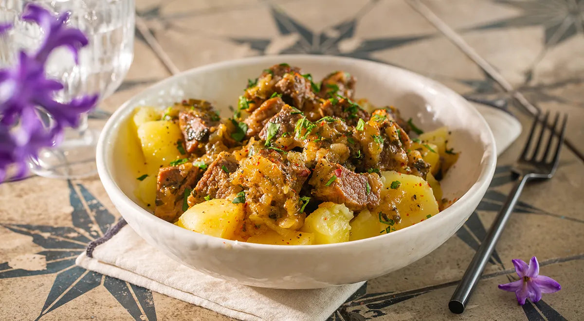 Kremlin-Style Braised Beef: A Russian Culinary Classic - Walfosbrand.com