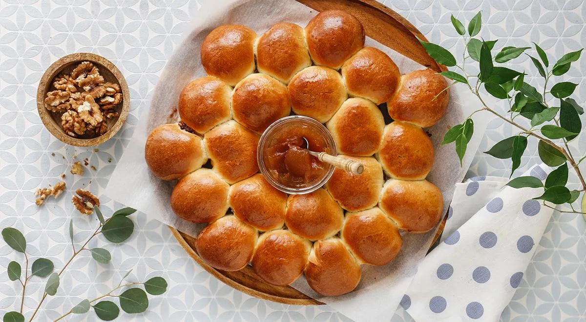 Chamomile Buns with Jam and Nuts - Walfosbrand.com