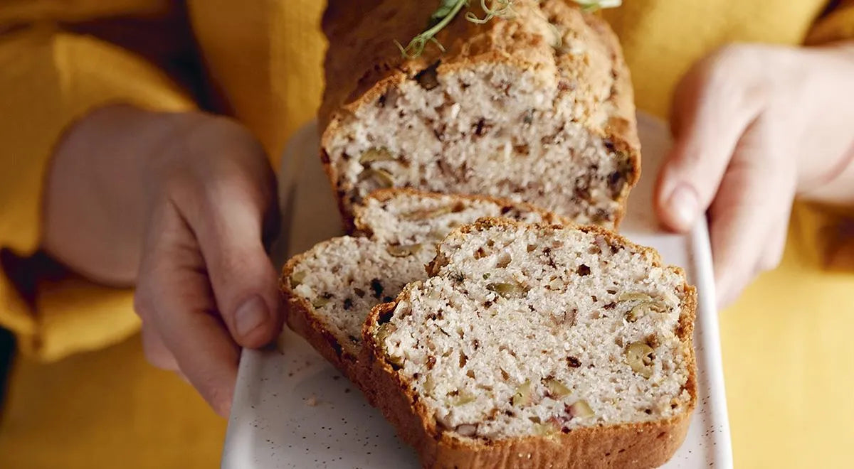 Savory Olive and Thyme Tea Cake - Walfosbrand.com