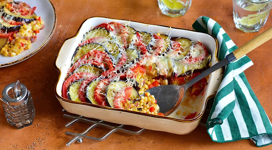 Eggplants with Bell Peppers and Tomatoes in the Oven - Walfosbrand.com