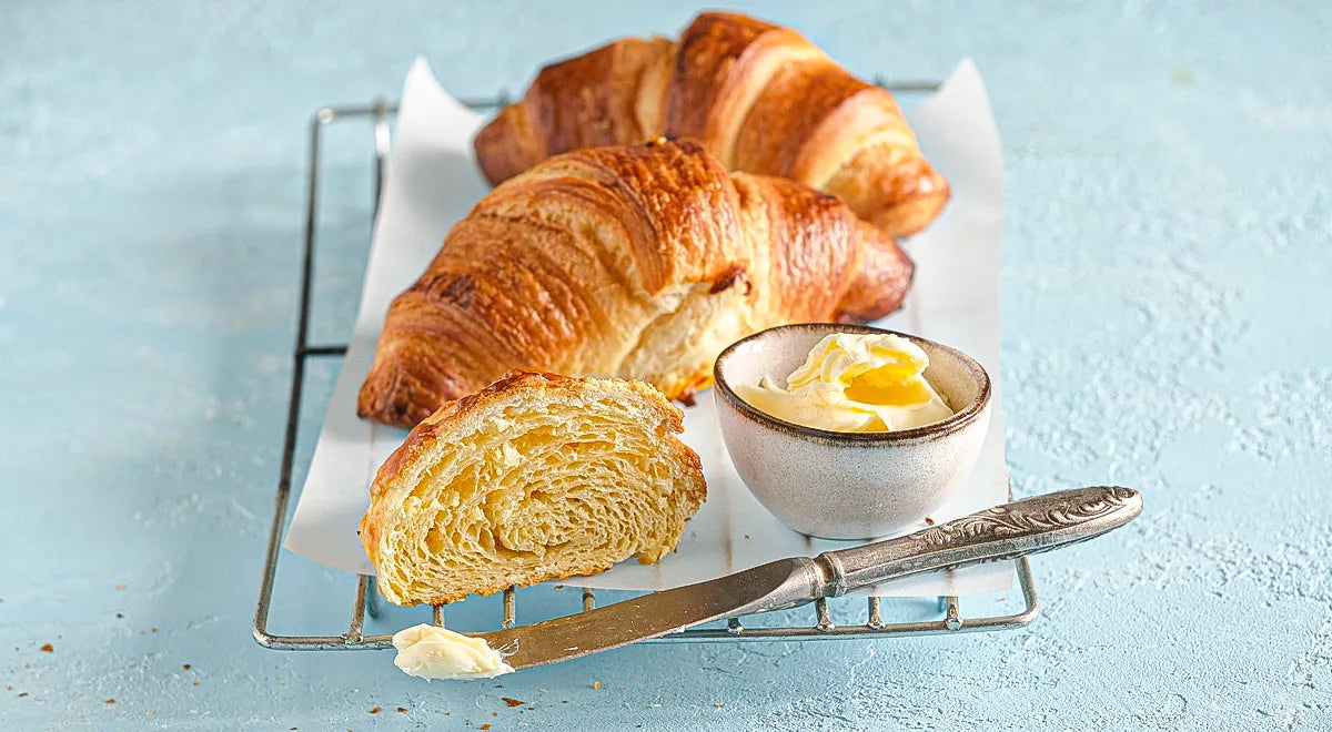 Classic French Croissants with Puff Yeast Dough - Walfosbrand.com