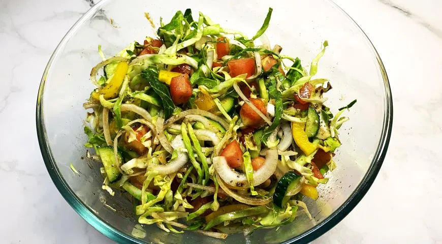 Spring Salad with Young Cabbage and Vegetables - Walfosbrand.com