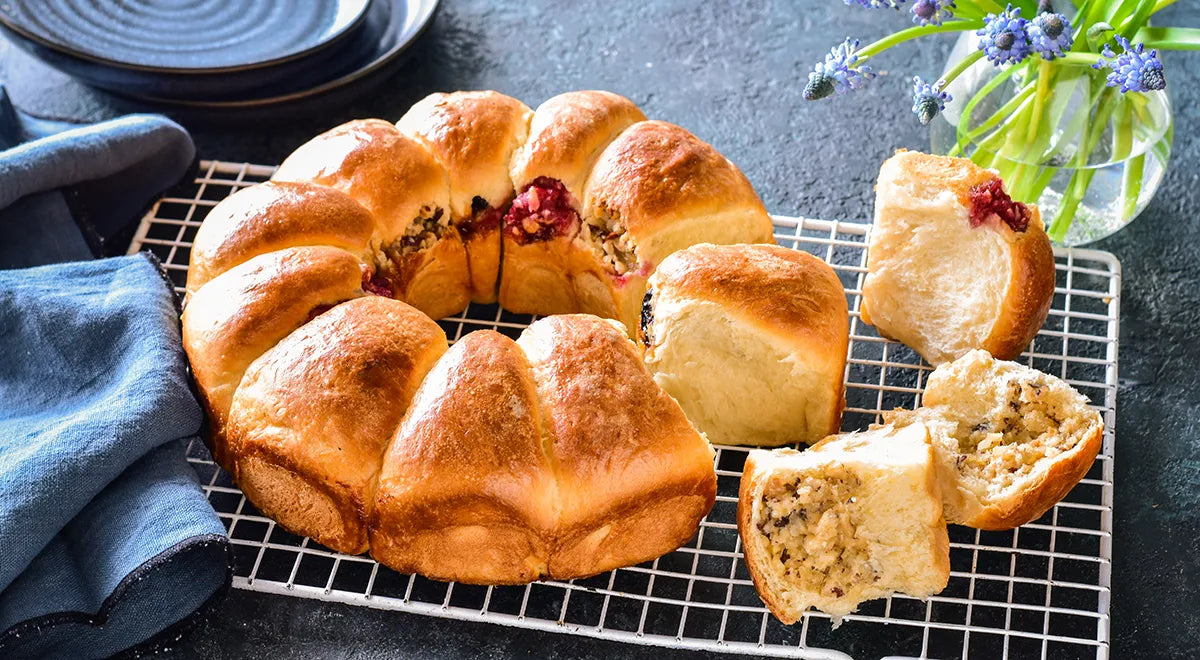 Three-Filling Pull-Apart Pie (Razbornik) - Walfosbrand.com