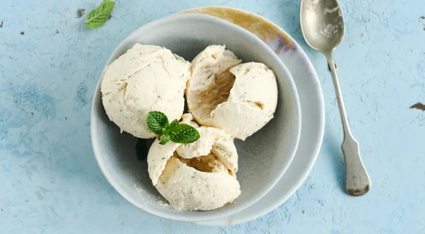 Frozen Cottage Cheese and Banana Ice Cream with Condensed Milk - Walfosbrand.com