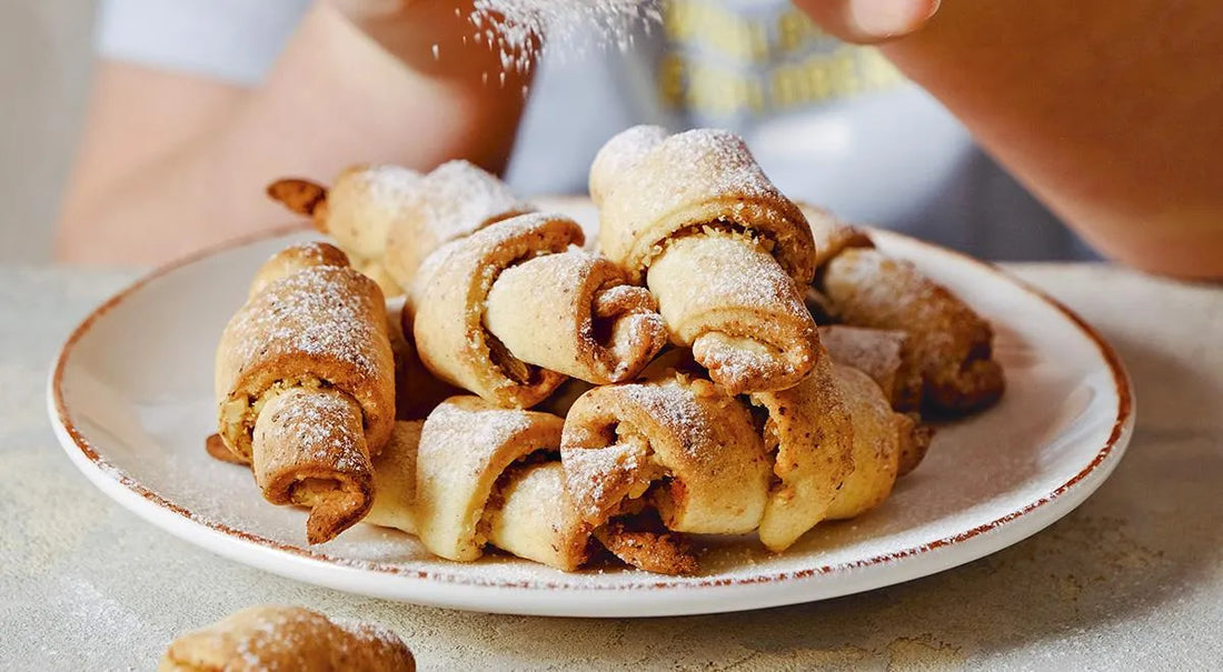 Nut and Raisin Butter Crescents (Rogaliki) - Walfosbrand.com