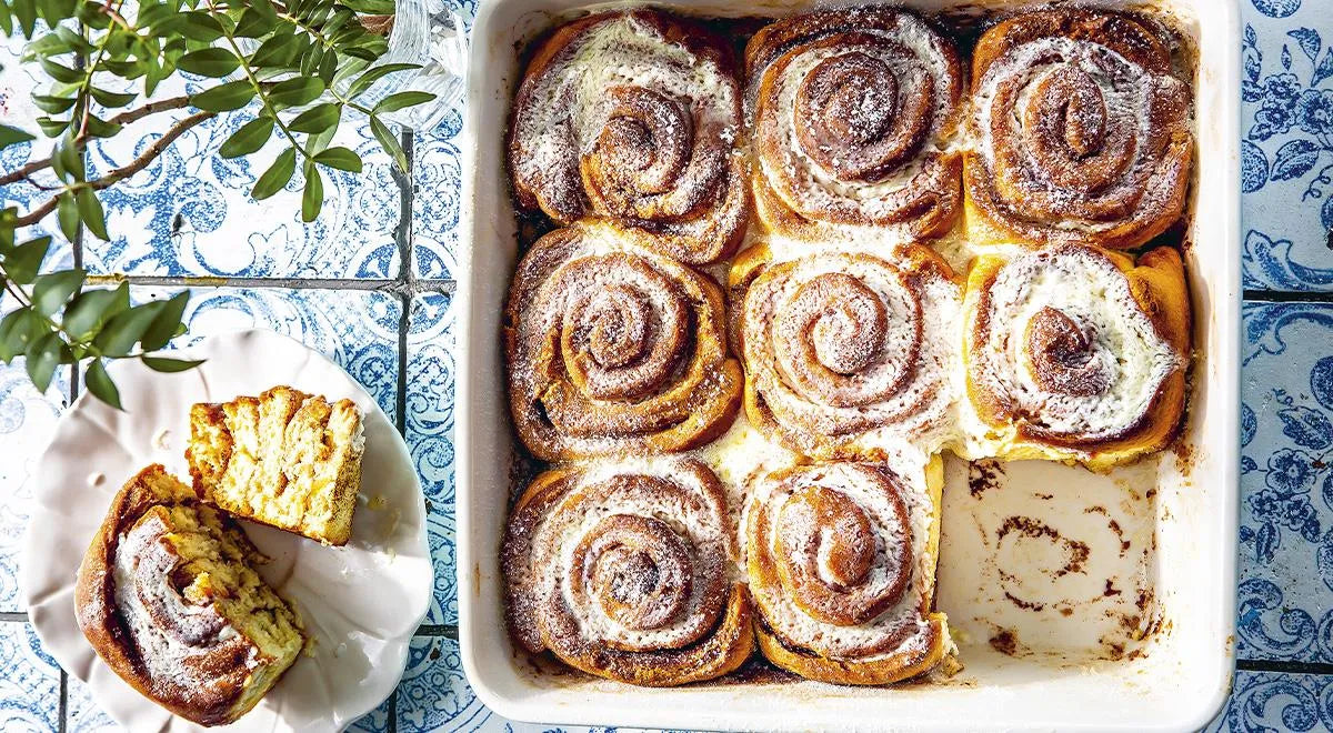 Lemon Buns with Yogurt Glaze - Walfosbrand.com