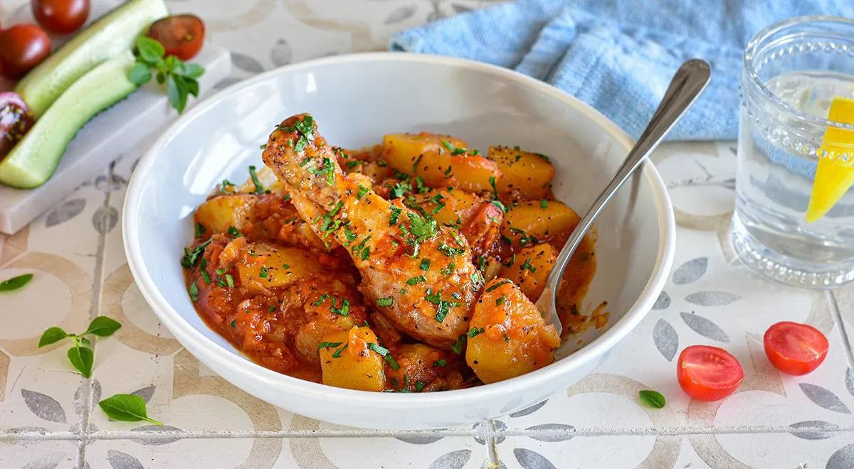 Braised Chicken and Potatoes in a Pot - Walfosbrand.com