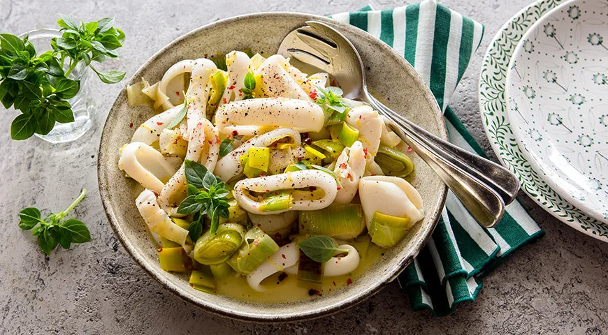 Fried Squid with Leek and Lemon: A Summer Seafood Sensation - Walfosbrand.com