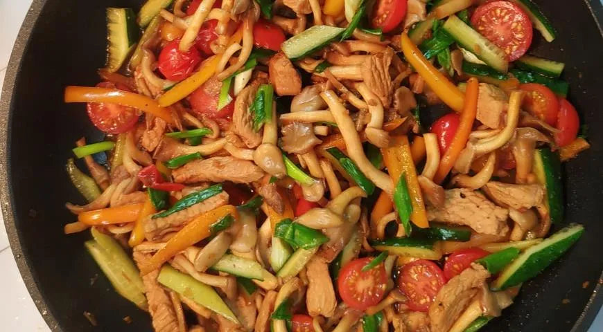 Turkey with Vegetables: A Vibrant Asian Stir-Fry - Walfosbrand.com
