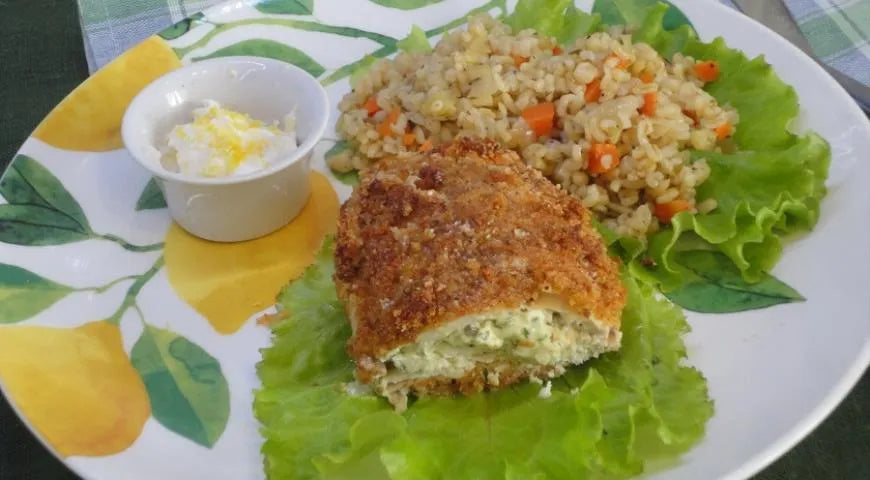Chicken Breasts Stuffed with Cheese and Herbs - Walfosbrand.com