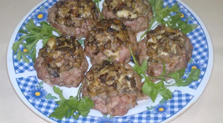 Savory Meat Vatrushki with Mushroom Filling - Walfosbrand.com