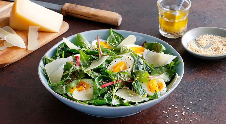 Green Salad Leaves with Cheese - Walfosbrand.com