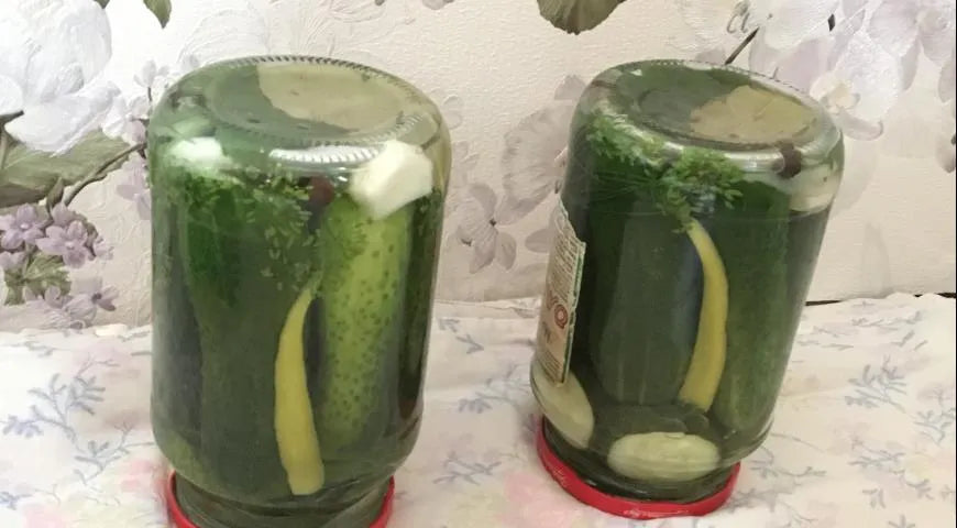 Quick and Delicious Marinated Cucumbers - Walfosbrand.com