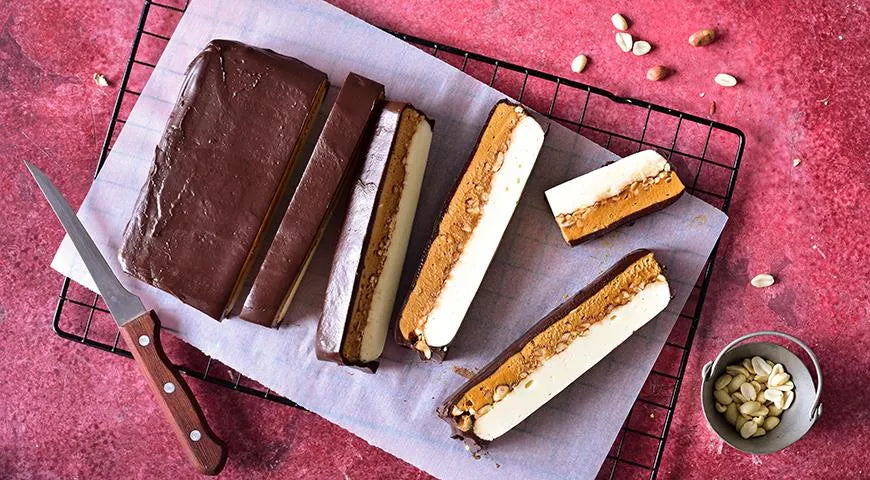 No-Bake Snickers Cake with Condensed Milk and Salted Peanuts - Walfosbrand.com