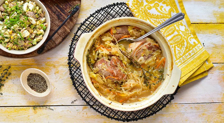 Pork with Sauerkraut in a Pot – Old Russian Oven-Baked Comfort - Walfosbrand.com