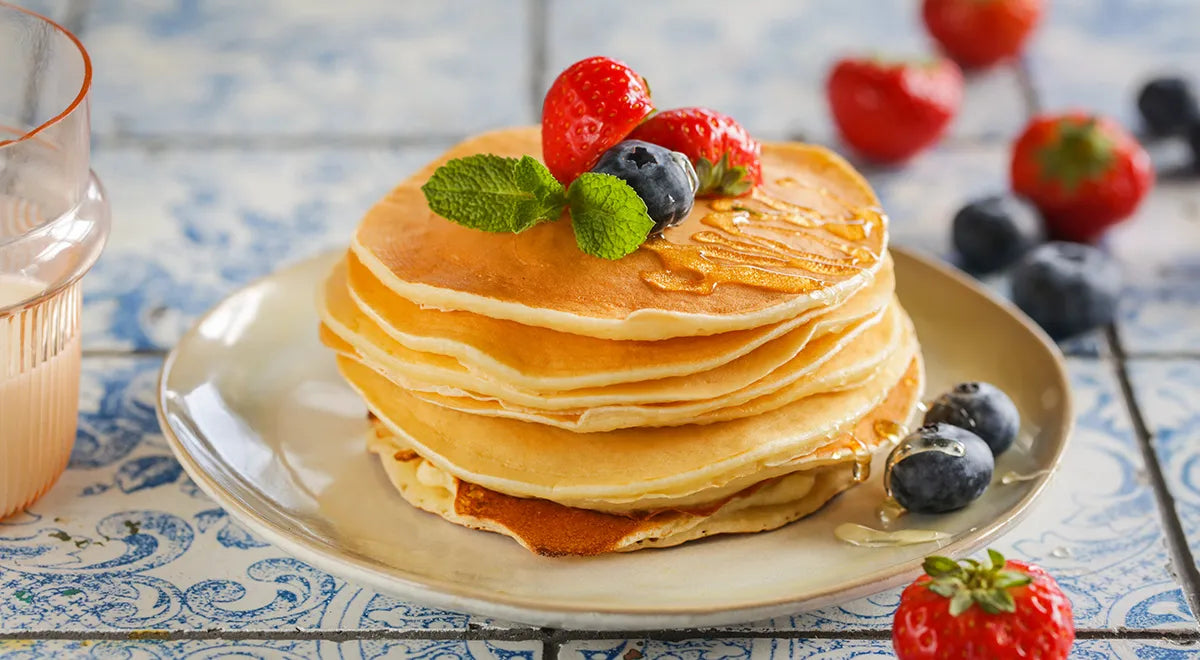 Fluffy Kefir Pancakes (Tolstye Bliny na Kefire) - Walfosbrand.com