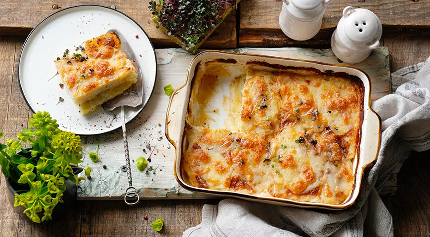 Creamy Baked Potato Gratin with Mozzarella and Nutmeg - Walfosbrand.com