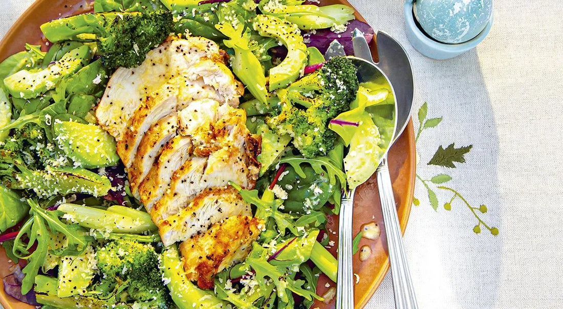 Green Salad with Chicken and Parmesan Dressing - Walfosbrand.com