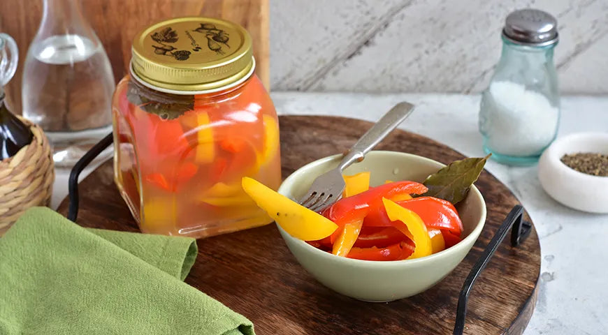 Marinated Bulgarian Peppers with Garlic for Winter - Walfosbrand.com