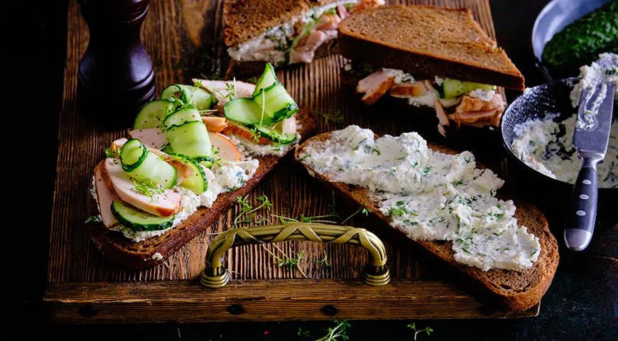 Whole Grain Chicken and Cottage Cheese Sandwich - Walfosbrand.com