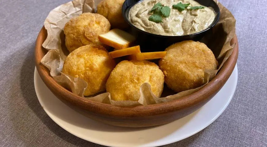 Elardzhi – Georgian Cheese Balls with Walnut-Garlic Bazhe Sauce - Walfosbrand.com