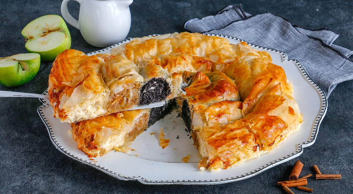 Three-Filling Snail Pie (Pirog s Tremya Nachinkami Ulytka) - Walfosbrand.com