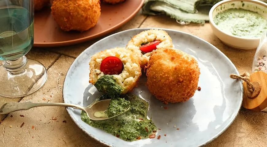 Arancini with Cherry Tomatoes and Green Sauce - Walfosbrand.com