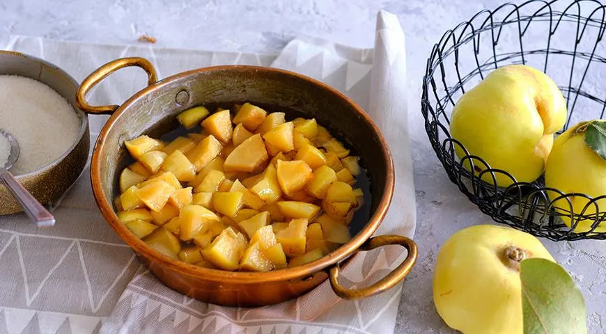 The Most Exquisite Quince Jam: A Timeless Russian Preserve - Walfosbrand.com