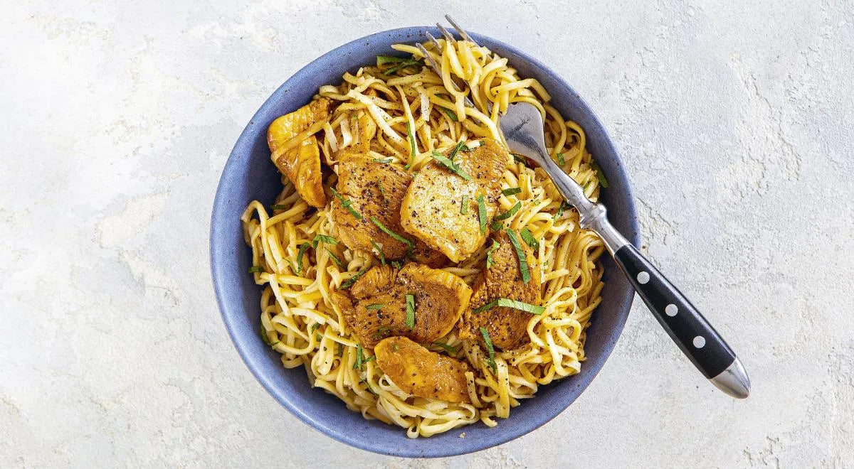 Caramel Chicken with Noodles (Карамельный цыпленок с лапшой) - Walfosbrand.com