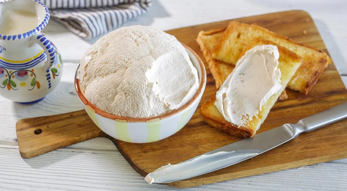 The Simplest Ryazhenka Cheese - Walfosbrand.com