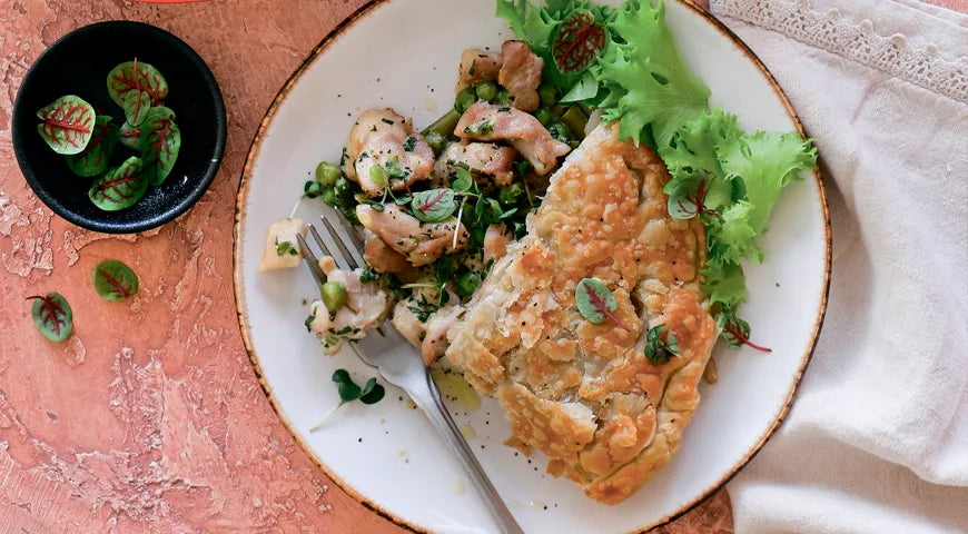 Classic English Chicken and Vegetable Pie - Walfosbrand.com
