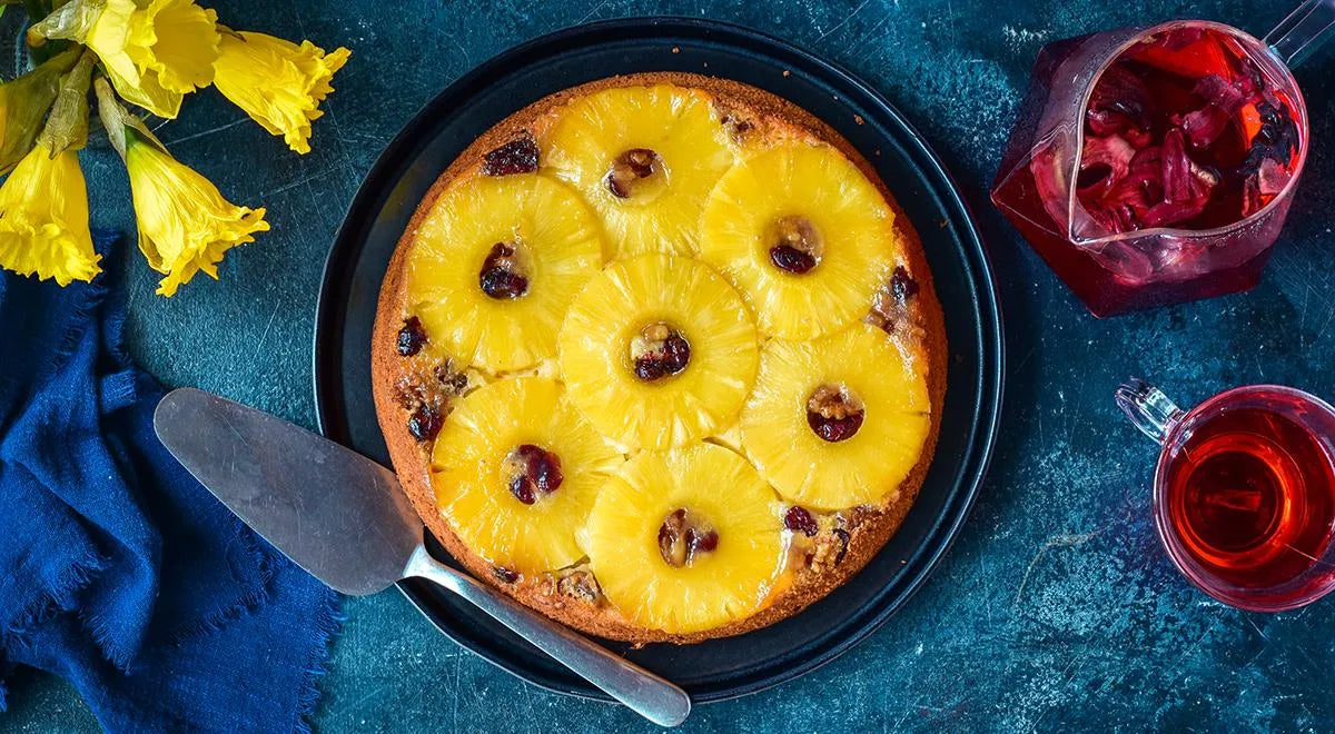 Pineapple Upside-Down Butter Cake (Zalivnoi Pirog s Konservirovannymi Ananasami) - Walfosbrand.com