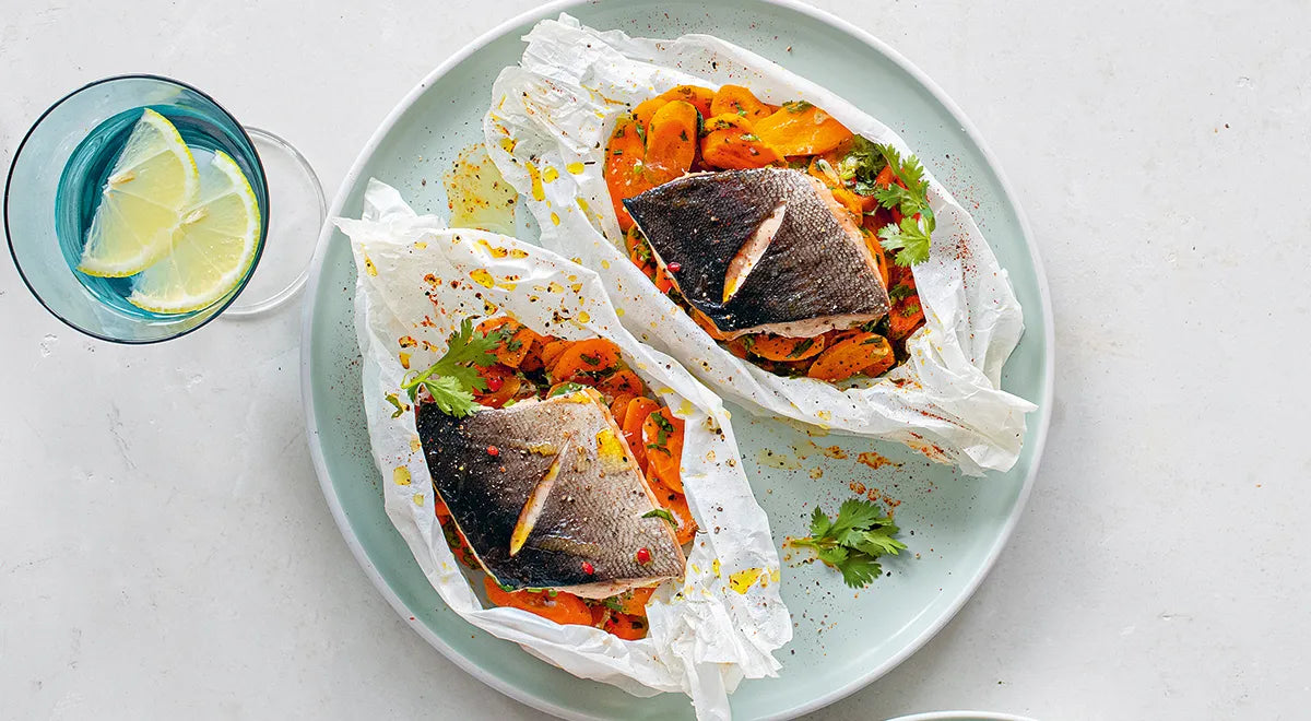 Baked Pink Salmon with Carrots and Herbs - Walfosbrand.com