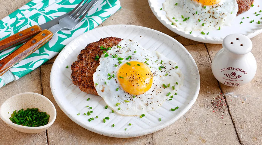Juicy Ground Beef Steak with Fried Egg (Baked in Oven) - Walfosbrand.com