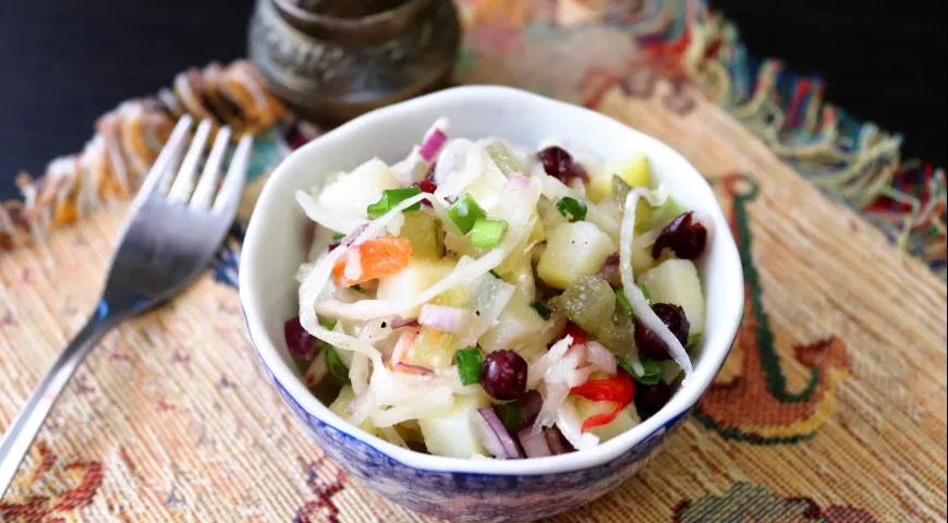 Country-Style Salad with Pickled Lingonberries - Walfosbrand.com
