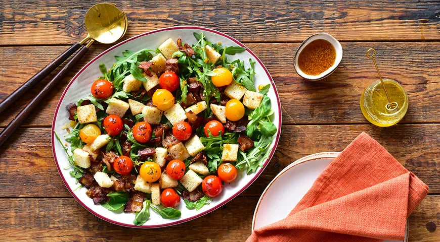 Green Salad with Bacon and Quick-Fried Tomatoes - Walfosbrand.com